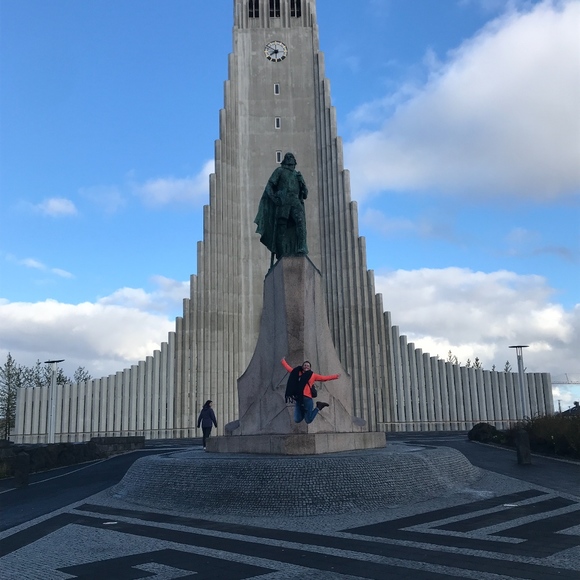 Meet Your Posher! - Picture 4 of 5